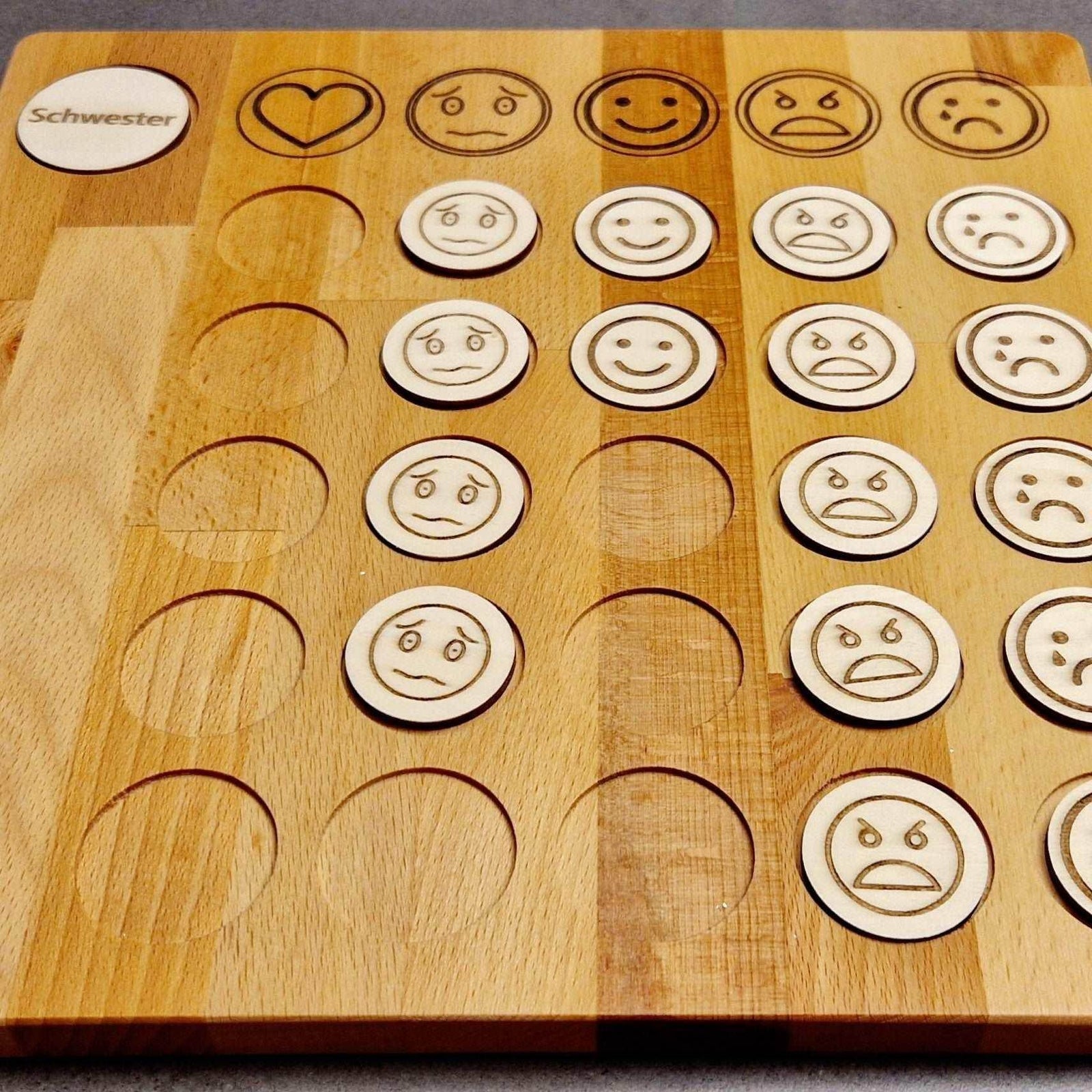 Kommunikationsbrett mit 5 Gefühls-Smileys